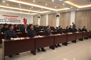 河南省供销社总社党组成员、监事会主任王建民调研天成鸽业时称“这家企业很